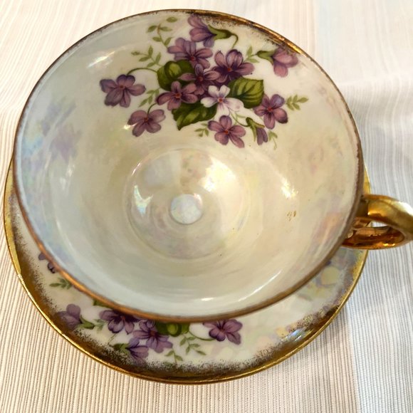 Ucagco Ceramics Violet Tea Cup & Saucer - Picture 2 of 7